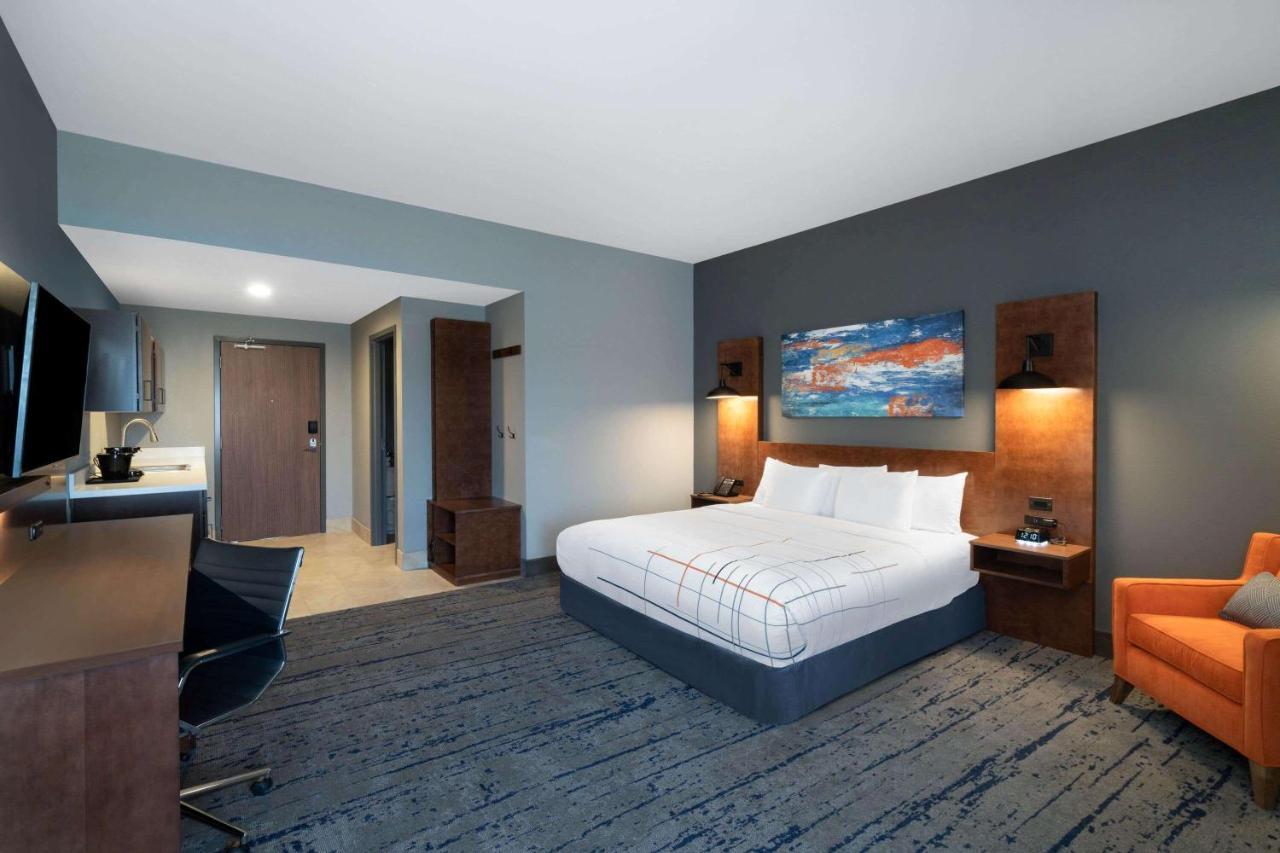 La Quinta & By Wyndham Ne - Old Henry Rd Hotel Louisville
